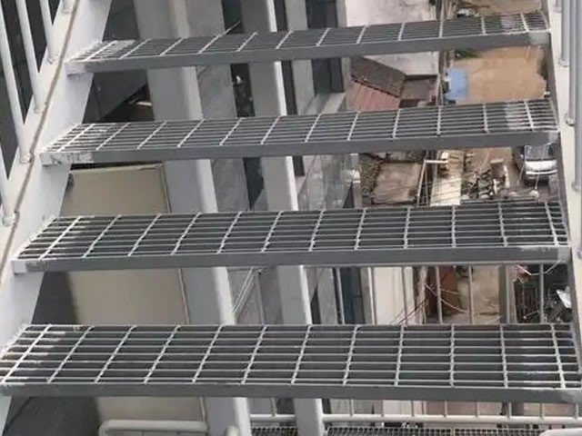 T1 step plate