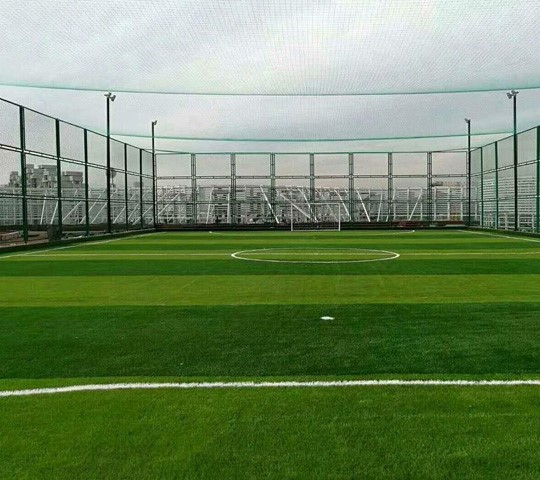 chain link guardrail fence