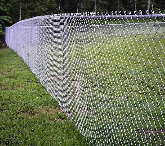 chain link guardrail fence