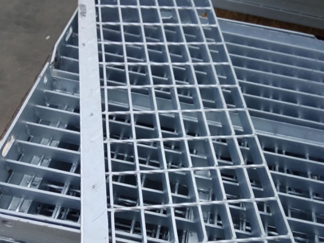 welded steel grating
